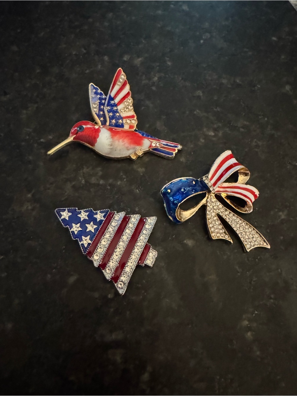 Source Unknown Red, White & Blue Enamel Patriotic Brooch Set